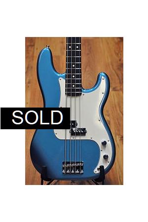 Fender Standard Precision Bass Lake Placid Blue Fender Standard Precision Bass Lake Placid Blue